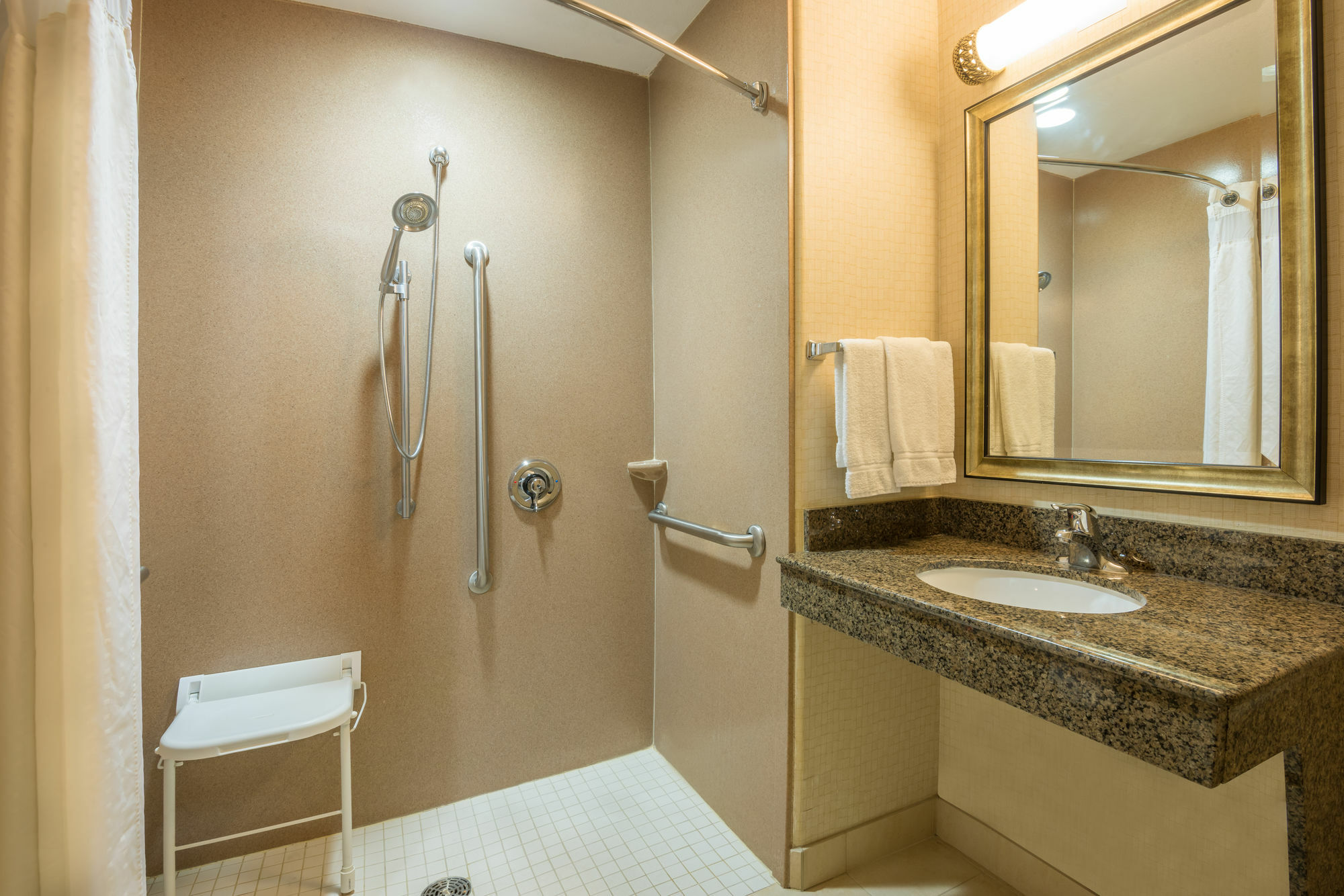 Holiday Inn Express & Suites Phoenix Glendale Dist By Ihg Exterior foto